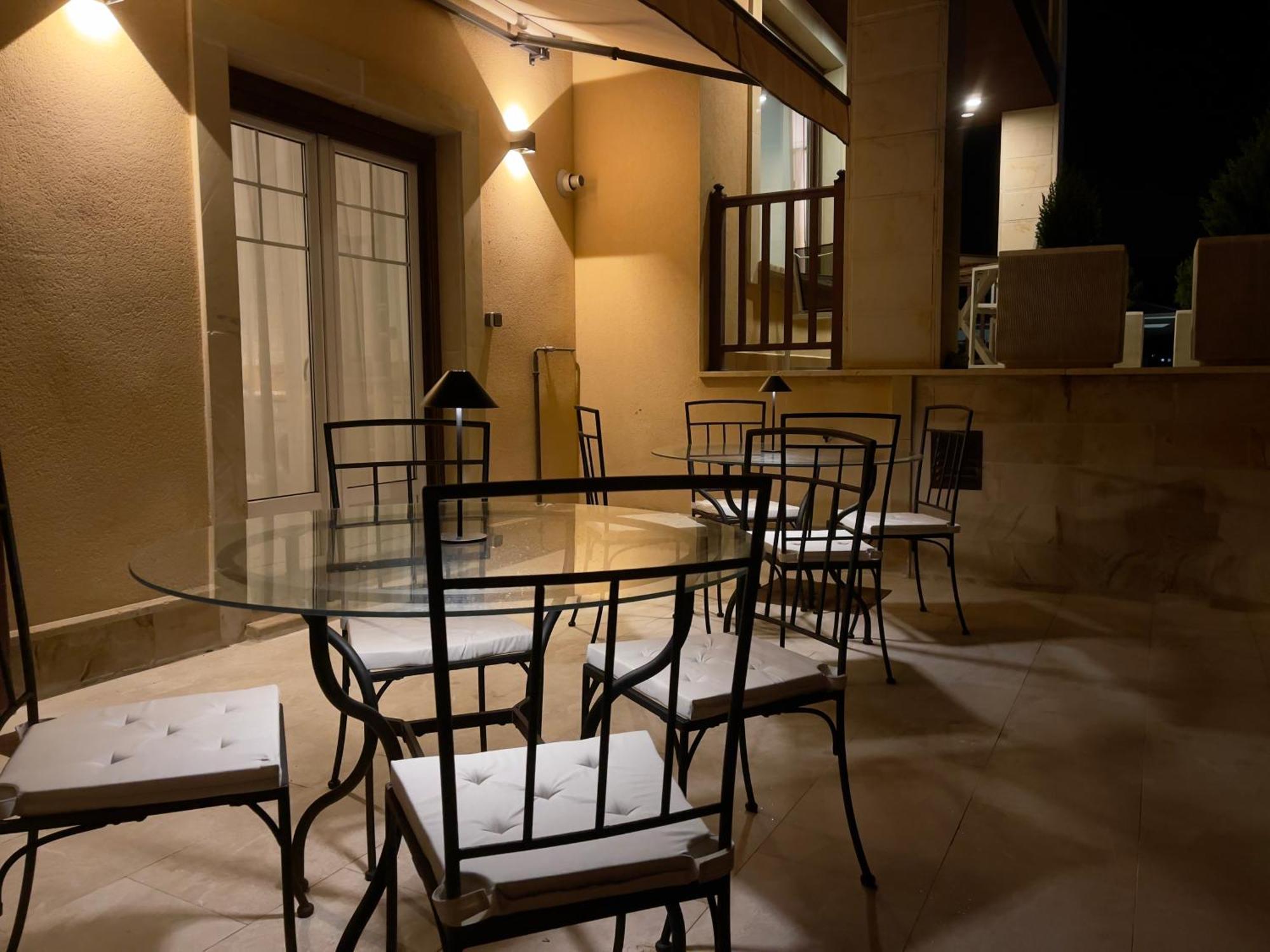 Olivos Villa